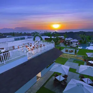 https://favehotel-kuta-kartika-plaza.hotelsseminyak.net