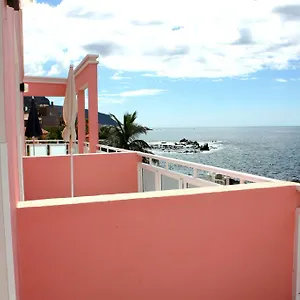 https://apartamentos-el-guirre.in-canary-islands.com