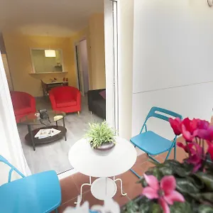 https://be-barcelona-eixample-urquinaona-ii.catalonia-hotels.com